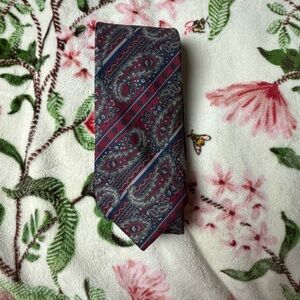 Paisley Red and Gray Men's Tie